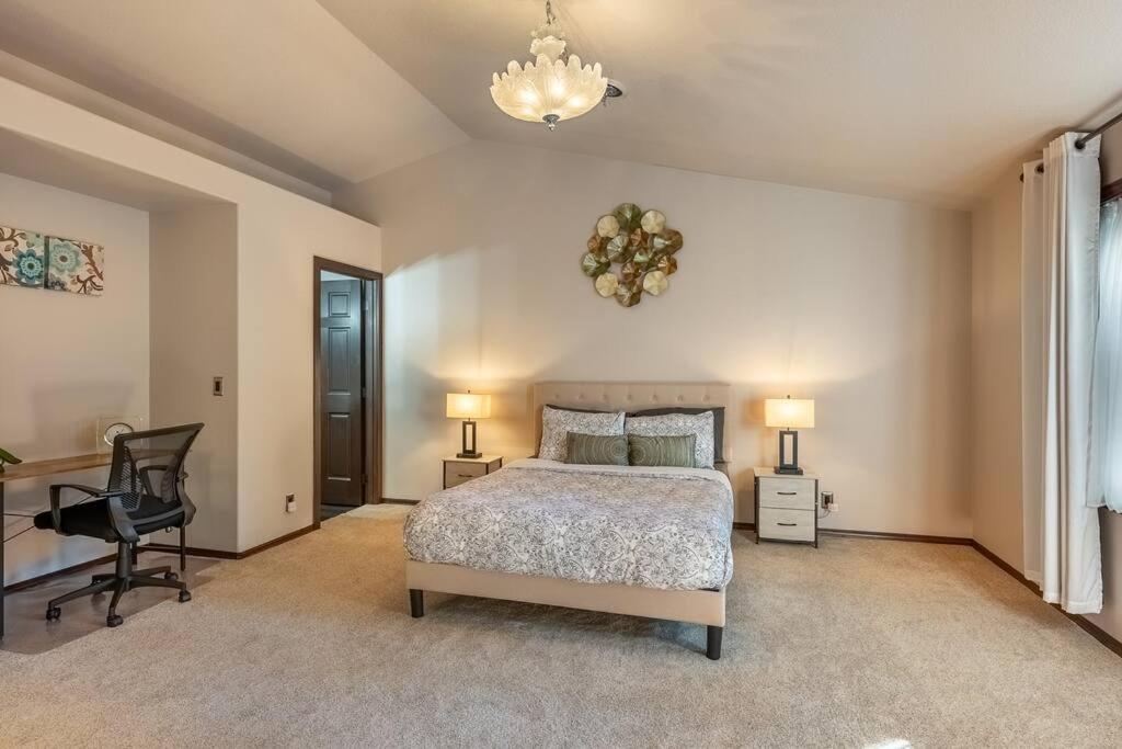 Comfy 4B/2B Home Near Dunes & Ocean! Pet Friendly! Флоренс Экстерьер фото